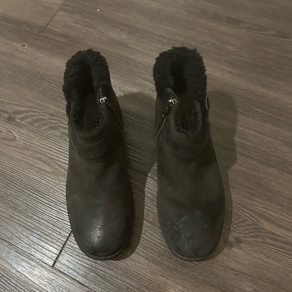 UGG Dark Brown Ankle Boots with Black Fur - Picture 1 of 7